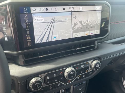 New 2025 Jeep Gladiator Rubicon w/ Safety Group image 23