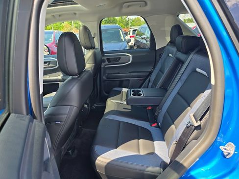 Used 2025 Ford Bronco Sport Outer Banks w/ Outer Banks Tech Package+ AWD/4WD image 11