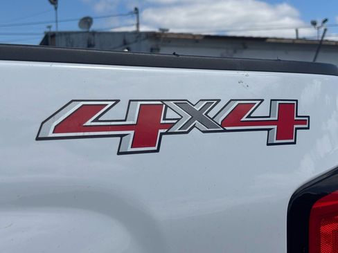 Used 2015 Chevrolet Silverado 2500 LT AWD/4WD image 5