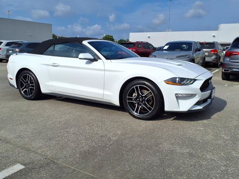 Used 2023 Ford Mustang Premium RWD image 2