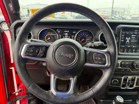 Used 2018 Jeep Wrangler Unlimited Sahara w/ Dual Top Group image 6