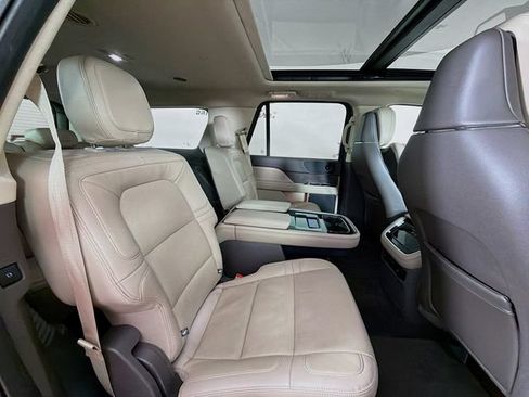 Certified 2023 Lincoln Navigator L Reserve RWD image 34