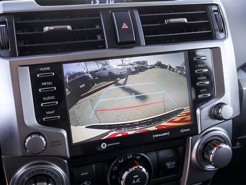 Used 2020 Toyota 4Runner SR5 Premium image 17