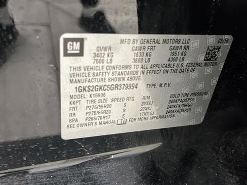 Used 2016 GMC Yukon XL SLT w/ Open Road Package AWD/4WD image 29