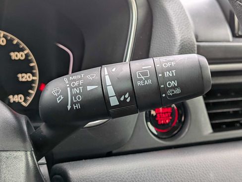Used 2025 Honda Pilot EX-L image 24