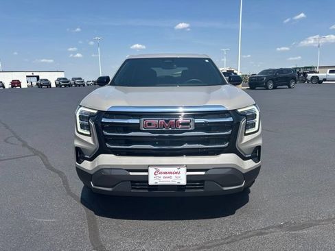 Used 2026 GMC Terrain Elevation AWD/4WD image 2