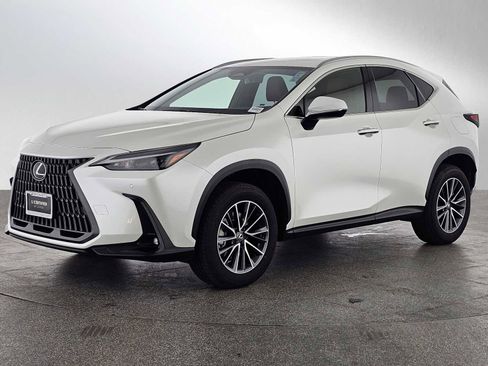 Used 2024 Lexus NX 250 FWD w/ Premium Package image 7