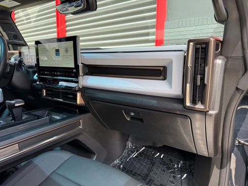 Used 2025 GMC Hummer EV 3X AWD/4WD image 26
