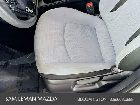 Used 2022 Toyota Prius LE FWD image 18
