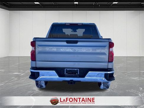 Used 2025 Chevrolet Silverado 1500 LT image 4