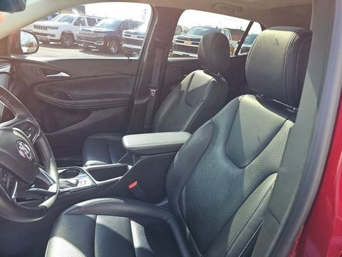 Used 2020 Buick Encore GX Essence w/ Experience Buick Package AWD/4WD image 13