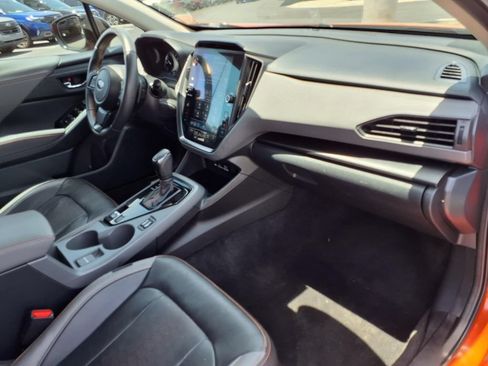Used 2024 Subaru Crosstrek 2.5i Limited w/ Crosstrek Mirror Package AWD/4WD image 17