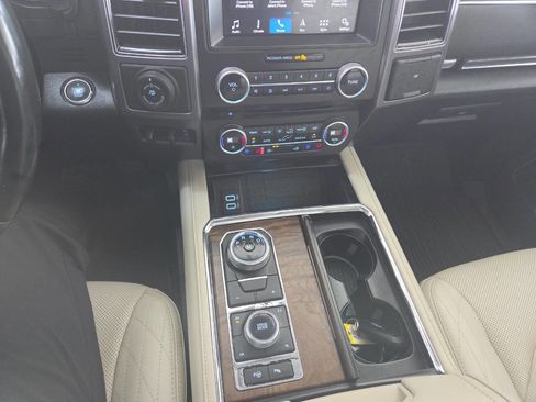 Used 2018 Ford Expedition Max Platinum image 30