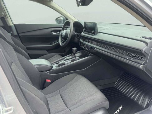 Used 2025 Honda Accord LX image 57
