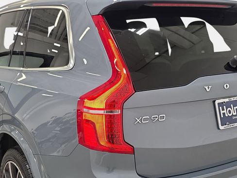 Used 2023 Volvo XC90 B6 Plus w/ Protection Package AWD/4WD image 34
