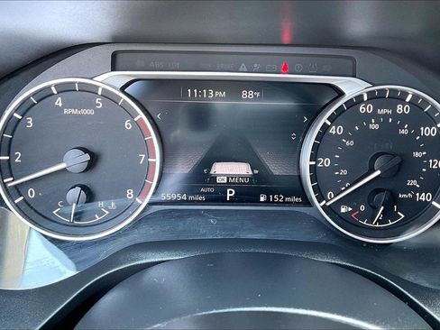 Used 2024 Nissan Rogue SV AWD/4WD image 13