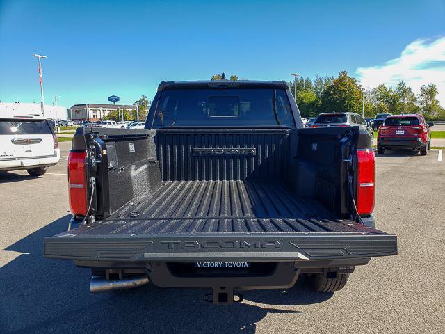 Used 2025 Toyota Tacoma TRD Sport w/ TRD Sport Premium Package AWD/4WD image 21