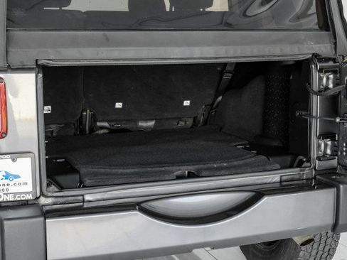 Used 2018 Jeep Wrangler Unlimited Sahara AWD/4WD image 48