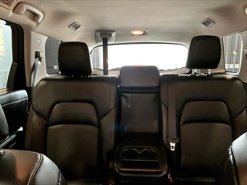 Used 2022 Nissan Pathfinder SL AWD/4WD image 15