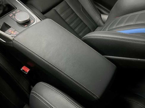 Used 2026 BMW M2 w/ Lighting Package RWD image 28