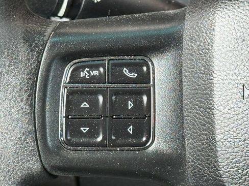 Used 2017 RAM 1500 Express AWD/4WD image 31