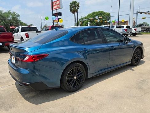 Used 2025 Toyota Camry SE w/ Multimedia Upgrade Package FWD image 6