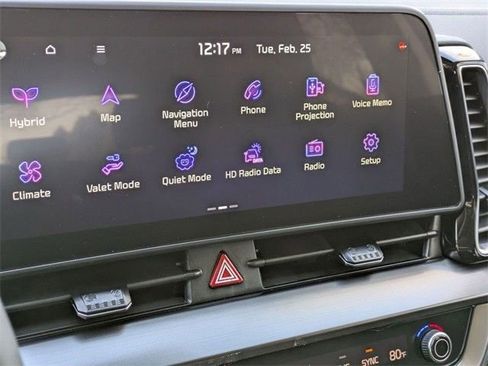 Used 2025 Kia Sportage EX w/ EX Premium Package image 21