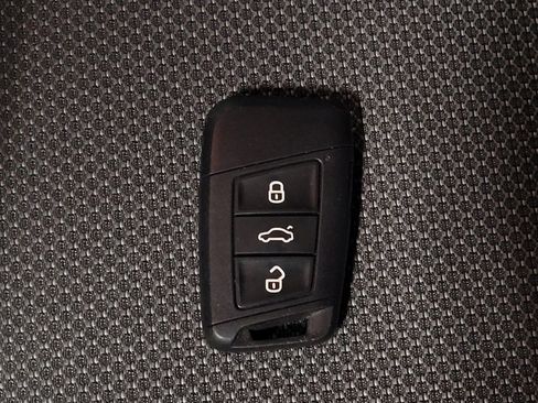 Used 2023 Volkswagen Taos S FWD image 32