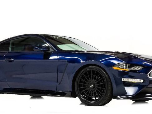 Used 2018 Ford Mustang GT image 1