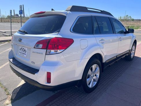 Used 2012 Subaru Outback 2.5i Limited w/ Moonroof Pkg AWD/4WD image 4