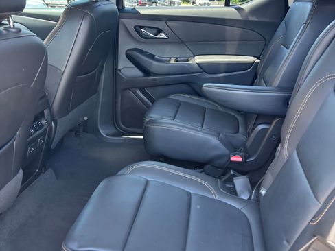 Used 2020 Chevrolet Traverse LT w/ LT Premium Package image 11