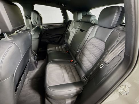 Certified 2023 Porsche Macan Turbo AWD/4WD image 21