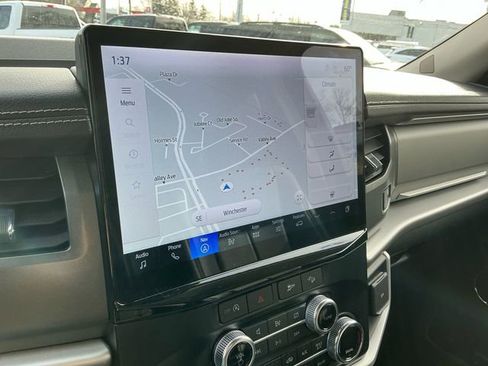 Used 2024 Ford Expedition XLT image 22