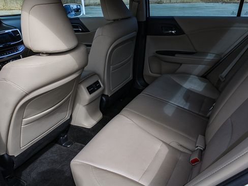 Used 2013 Honda Accord EX-L image 18