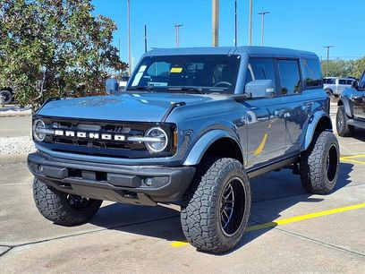 New 2025 Ford Bronco Outer Banks