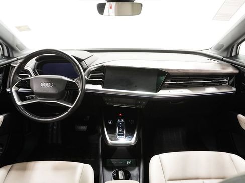 Used 2022 Audi Q4 e-tron Premium Plus w/ Premium Plus image 14