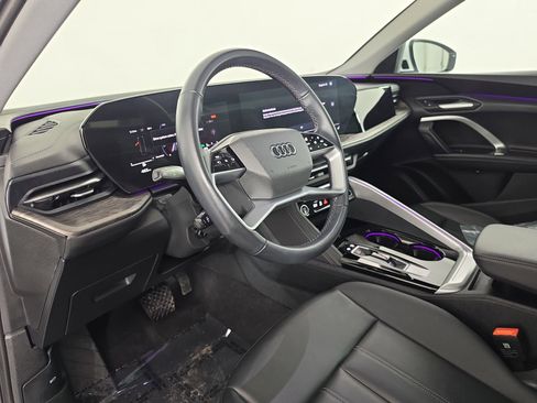 Certified 2025 Audi Q5 Premium w/ Convenience Package AWD/4WD image 14