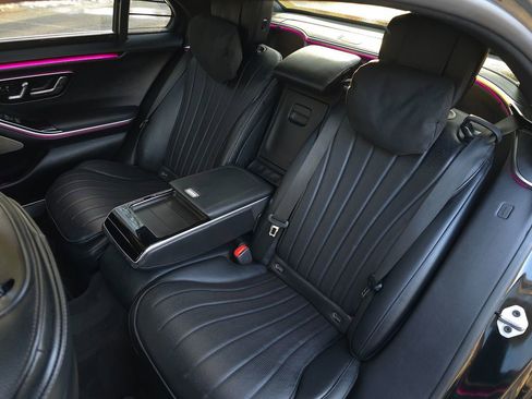 Used 2022 Mercedes-Benz S 500 4MATIC image 16