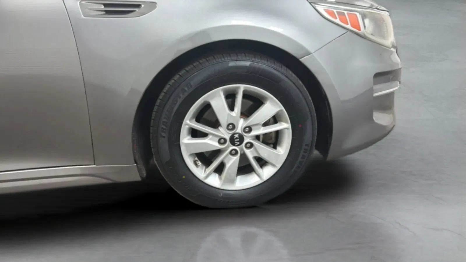 Used 2018 Kia Optima LX FWD image 25