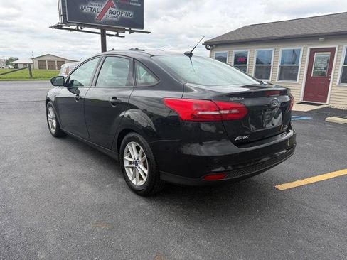 Used 2015 Ford Focus SE w/ SE Cold Weather Package FWD image 7