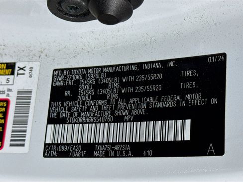 Certified 2024 Toyota Highlander XSE AWD/4WD image 32