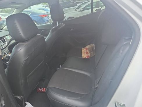 Used 2020 Buick Encore Preferred FWD image 7