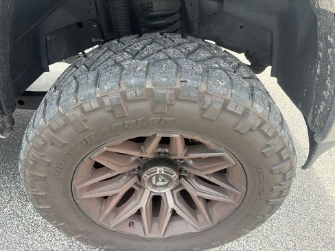 Used 2022 RAM 3500 Laramie AWD/4WD image 14