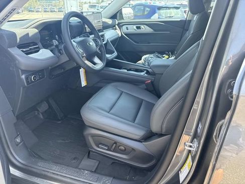 New 2026 Ford Explorer Active image 9