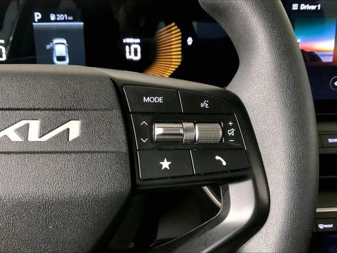 Used 2025 Kia K4 FWD image 19
