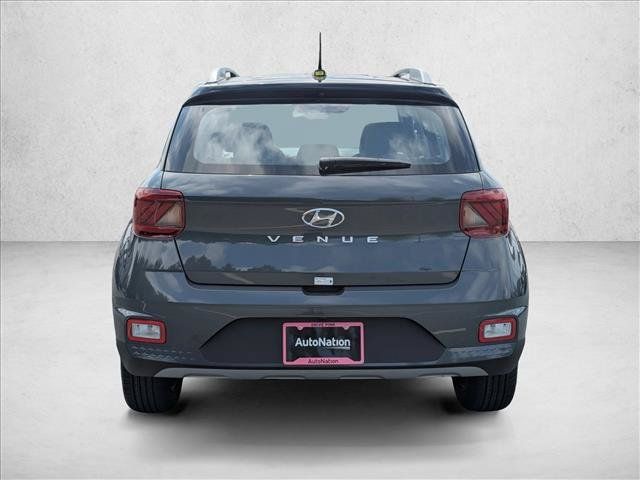 Certified 2025 Hyundai Venue Limited FWD image 10