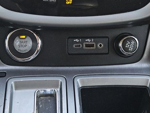 Used 2022 Nissan Murano S image 15