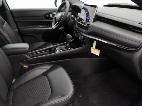 New 2026 Jeep Compass Latitude image 34