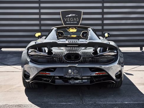 Used 2026 McLaren 750S Spider RWD image 24