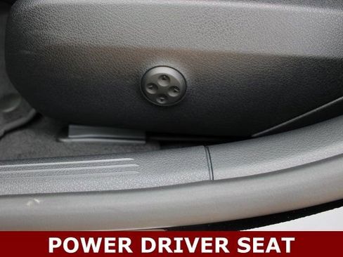 New 2025 Mercedes-Benz C 300 4MATIC Sedan image 12